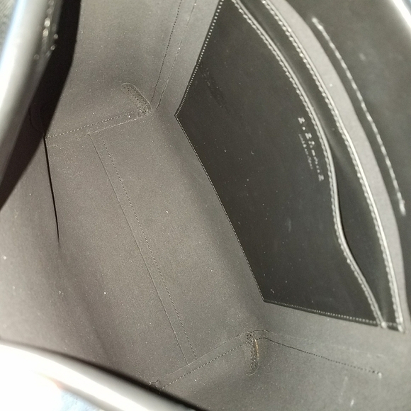 EVERLANE The Form Leather Tote Bag - Picture 9 of 11